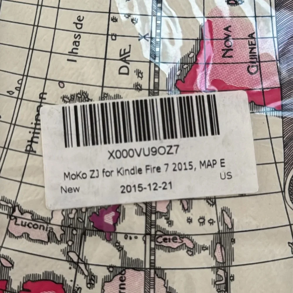 NWT Kindle Fire 7 World Map Case